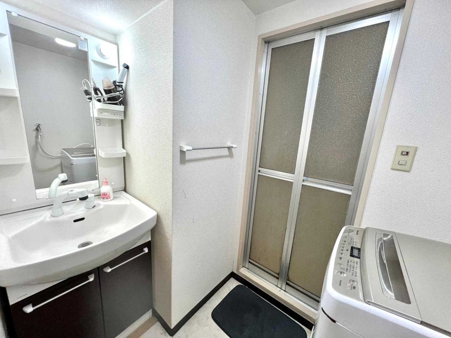 Two House In Front Of Namba F301 *
